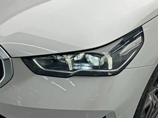 BMW 5 Series — Фото автомобиля 9