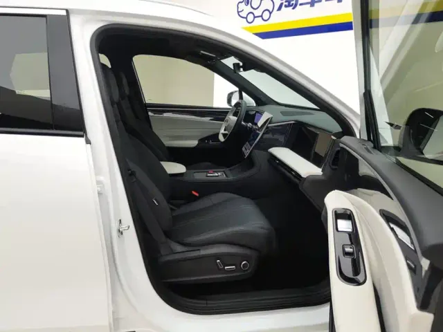 Geely Galaxy L7 — Фото автомобиля 8