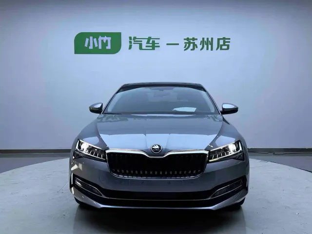 Skoda Superb — Фото автомобиля 3