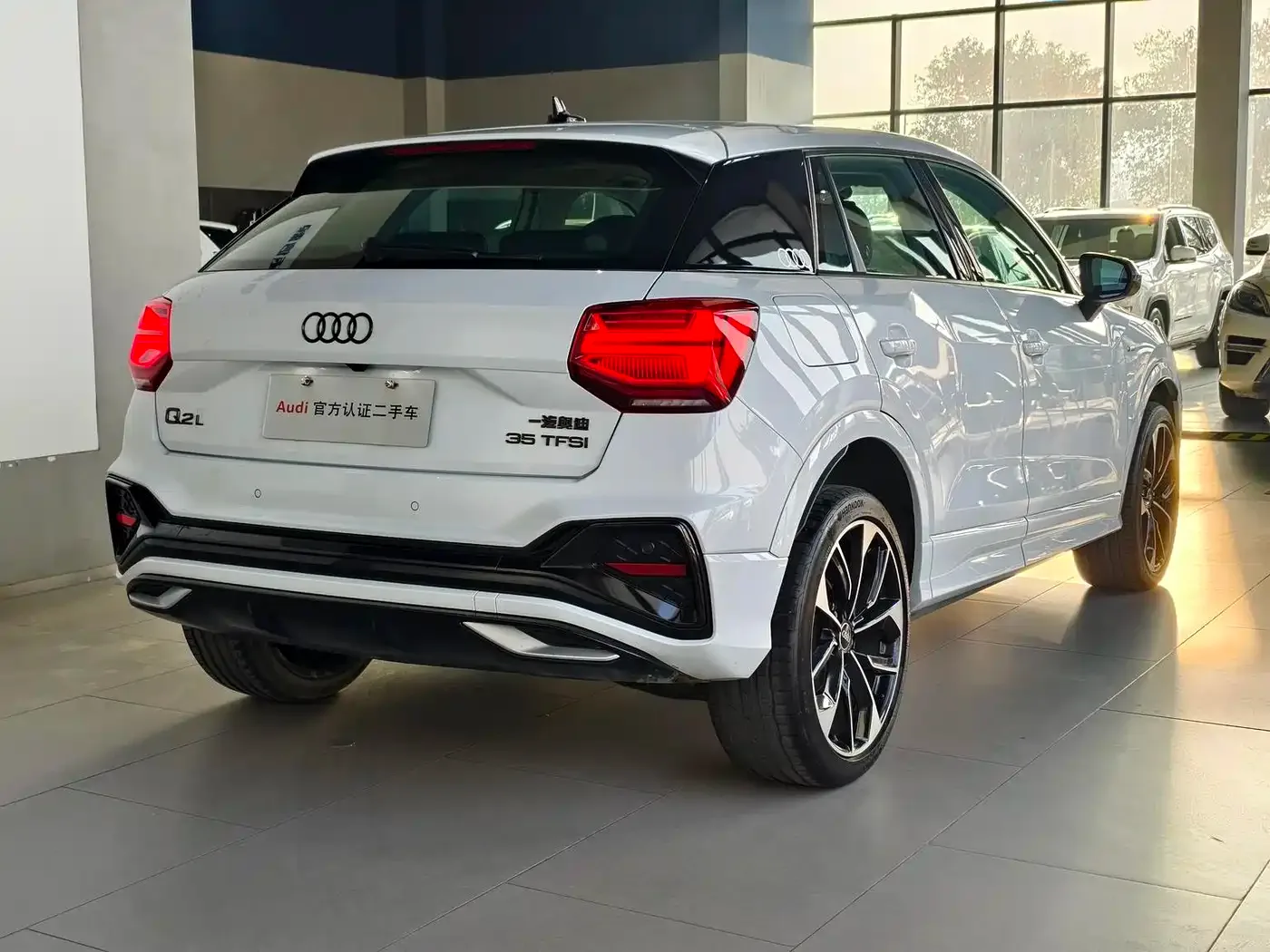 Audi Audi Q2L 2024 35TFSI Luxury Sport — Фото автомобиля 5