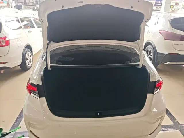 Toyota Corolla — Фото автомобиля 18