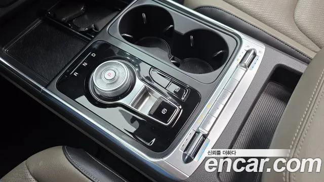 Kia Carnival — Фото автомобиля 9