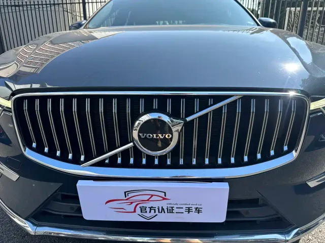 Volvo XC60 — Фото автомобиля 15