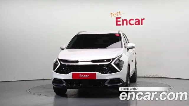 Kia Sportage Sportage 5-е поколение Бензин 1.6 Turbo 4WD — Фото автомобиля 3