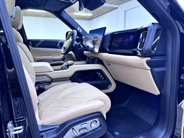 BYD FangChengBao Leopard 8 — Фото автомобиля 12
