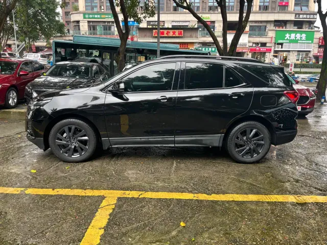 Chevrolet Equinox — Фото автомобиля 4