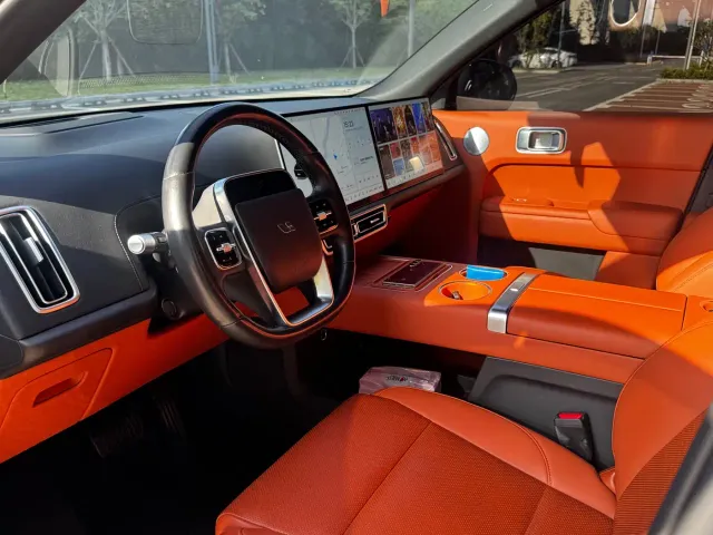 Li Auto L9 — Фото автомобиля 4