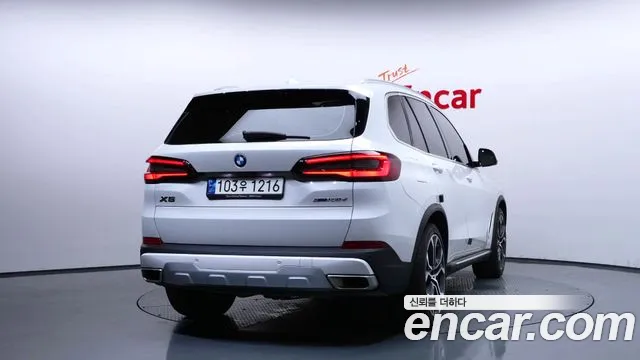 BMW X5 — Фото автомобиля 4