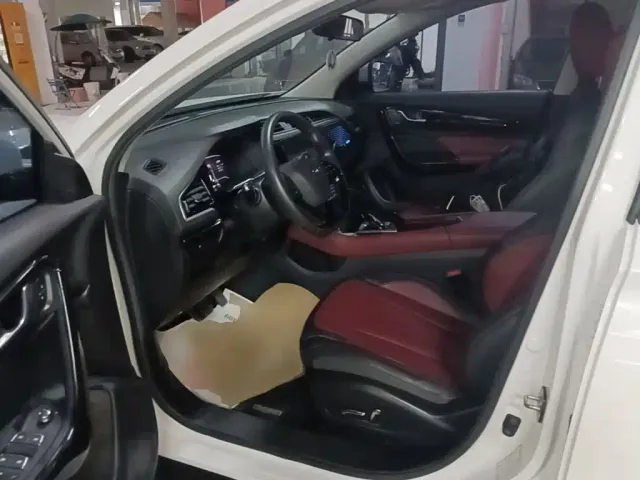 Dongfeng Fengshen AX7 — Фото автомобиля 15