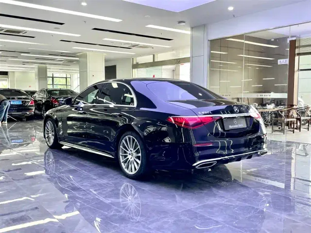 Mercedes-Benz S-Class — Фото автомобиля 4