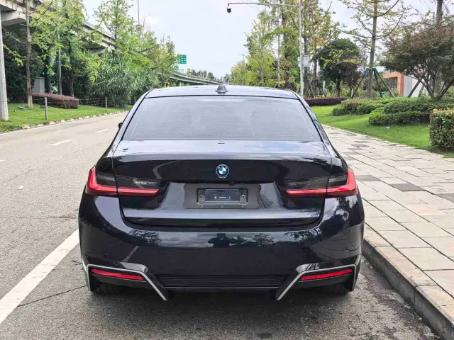 BMW i3 — Фото автомобиля 5