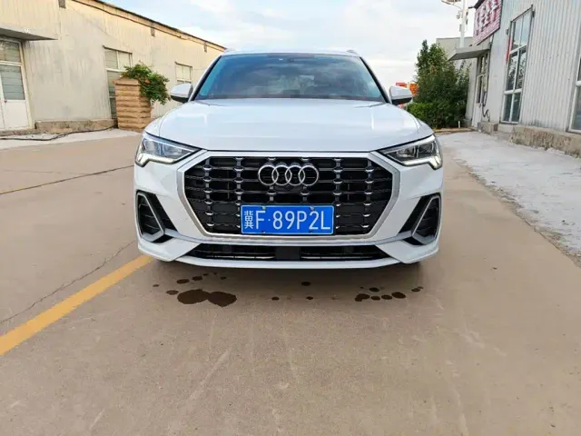 Audi Q3 — Фото автомобиля 2