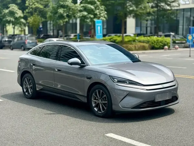 BYD Qin L — Фото автомобиля 4