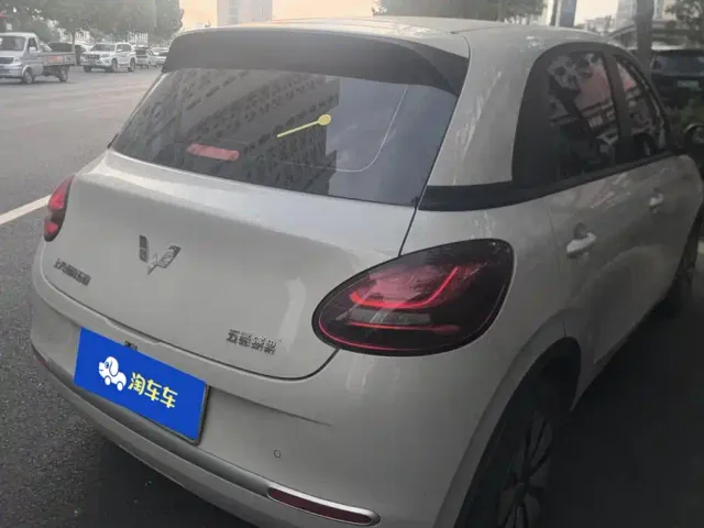 Wuling Bingo — Фото автомобиля 3