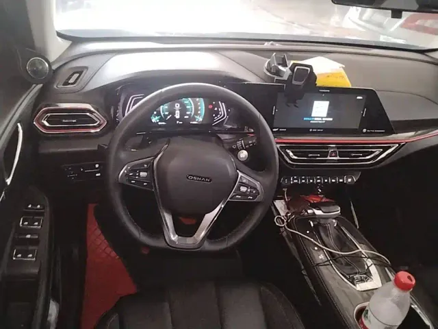 Changan Oushang X5 — Фото автомобиля 9