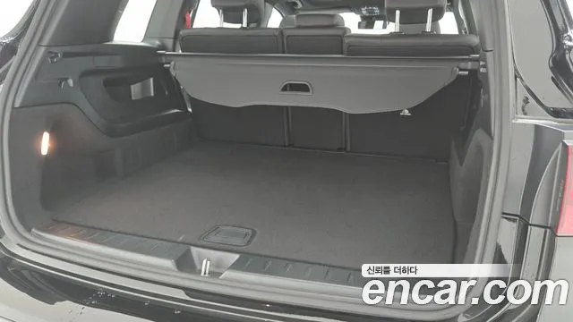 Mercedes-Benz GLB-Class — Фото автомобиля 11