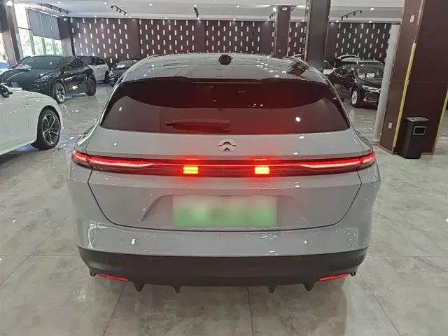 Nio ET5 Touring — Фото автомобиля 5