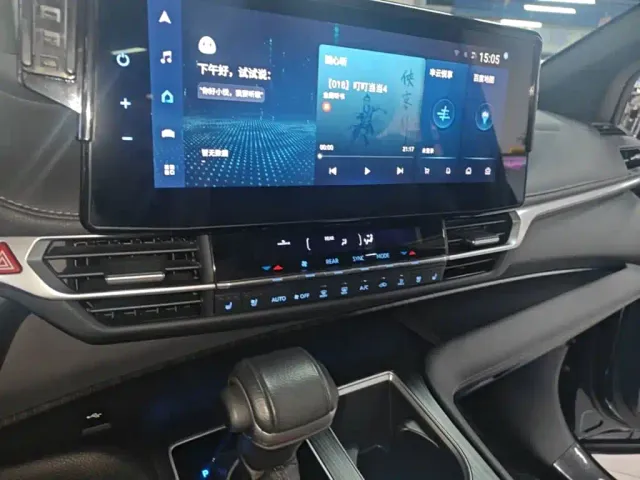Toyota Sienna — Фото автомобиля 12