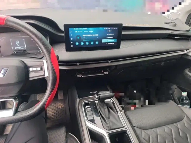 Wuling Jiachen — Фото автомобиля 5