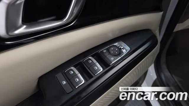 Kia Canival Carnival 4 поколение Бензин 9 мест Prestige — Фото автомобиля 27