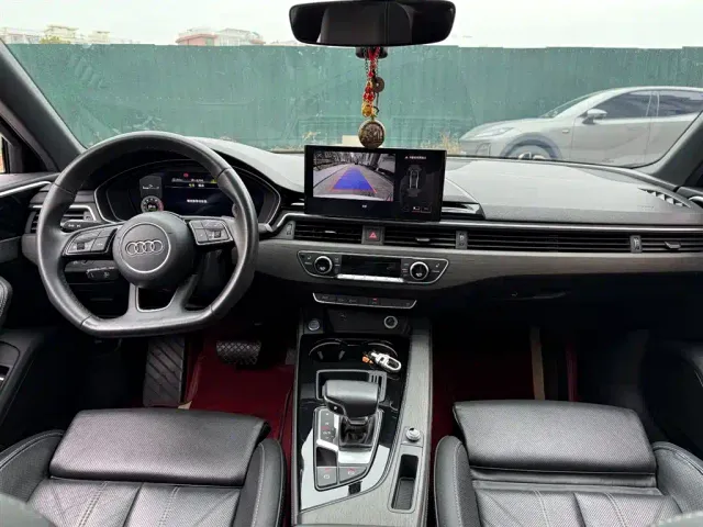 Audi A4L — Фото автомобиля 5