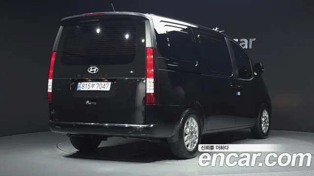 Hyundai Staria Staria Карго 3 места — Фото автомобиля 2
