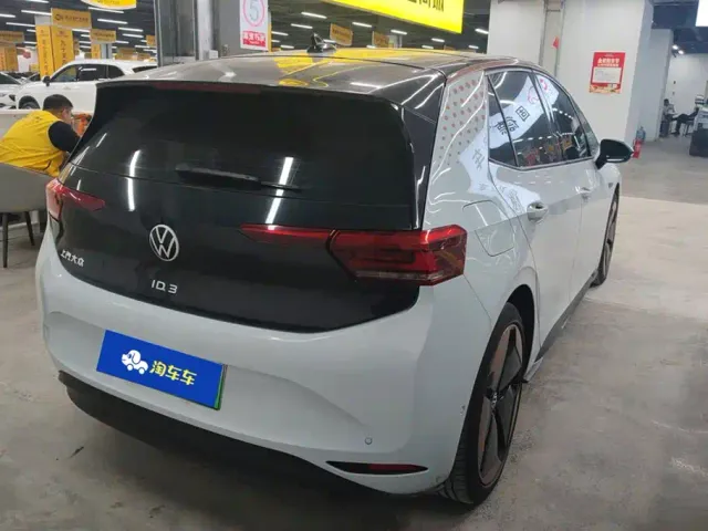 Volkswagen ID.3 — Фото автомобиля 3