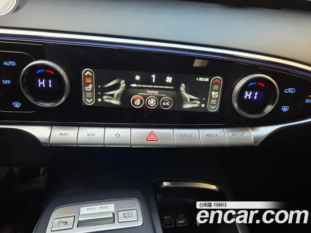 Genesis GV70 2.5T Бензин 2WD — Фото автомобиля 19