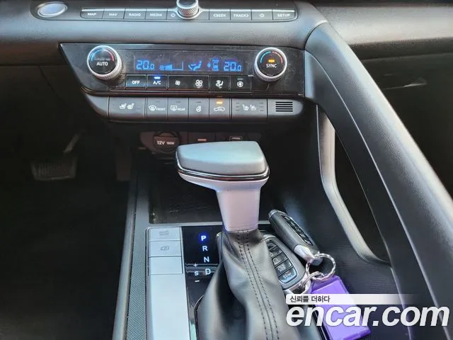Hyundai AVANTE Avante (CN7) — Фото автомобиля 13
