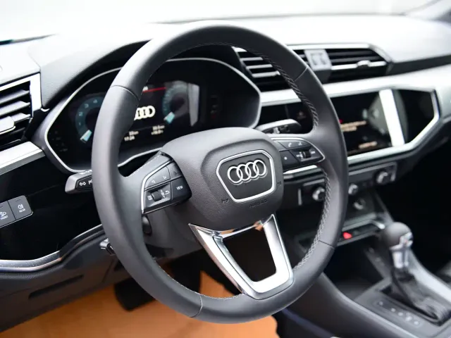 Audi Q3 — Фото автомобиля 7