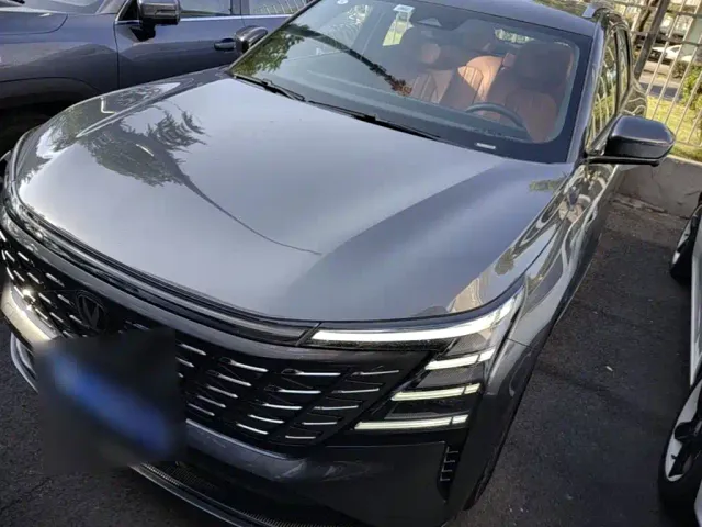 Фотография автомобиля — Changan CS75 Plus