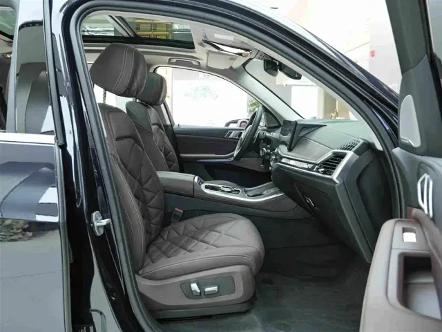 BMW X5 — Фото автомобиля 12