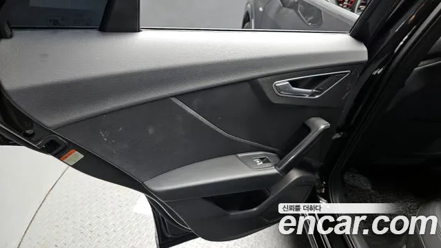 Audi Q2 35 TDI Premium — Фото автомобиля 25
