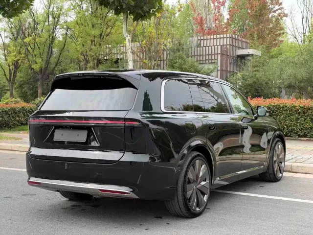 Li Auto L9 — Фото автомобиля 7