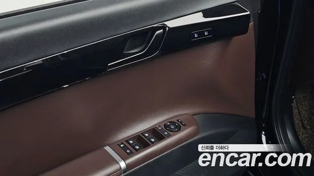 Hyundai Grandeur GN7 — Фото автомобиля 16
