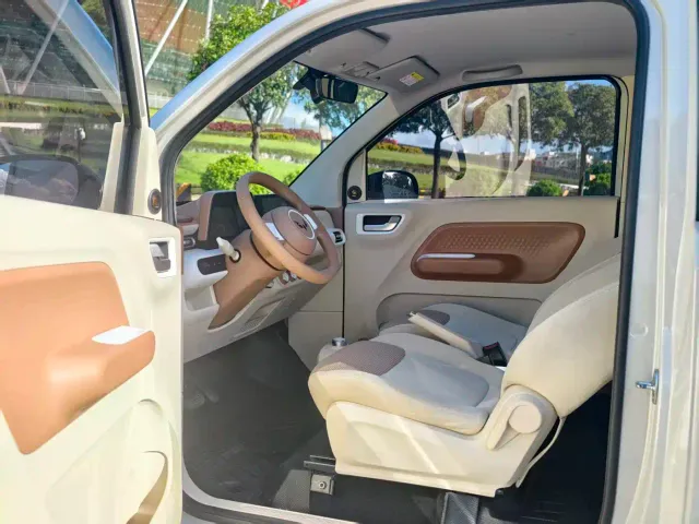 Wuling Hongguang Mini EV — Фото автомобиля 14