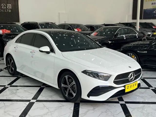 Mercedes-Benz A-Class — Фото автомобиля 2