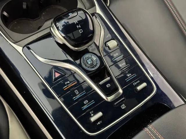 BYD Qin PLUS — Фото автомобиля 18