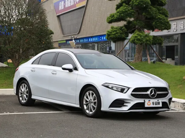 Mercedes-Benz A-Class — Фото автомобиля 3