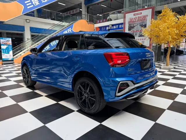 Audi Q2L — Фото автомобиля 14