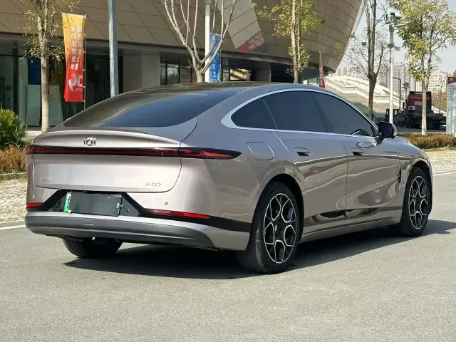 Changan Qiyuan A07 — Фото автомобиля 6