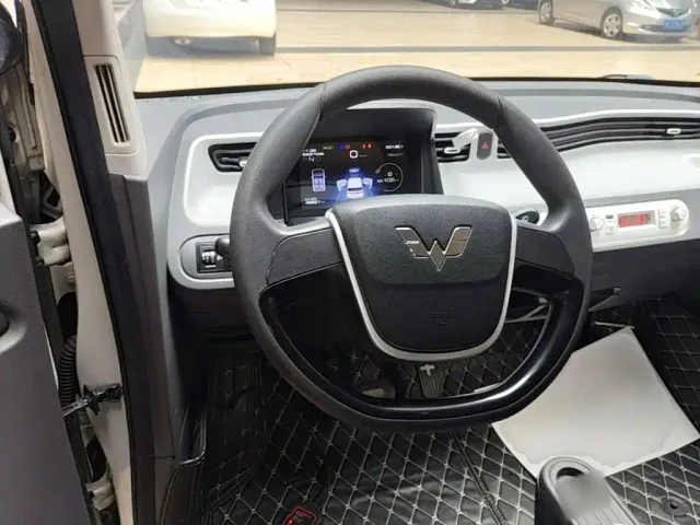 Wuling Hongguang Mini EV — Фото автомобиля 10