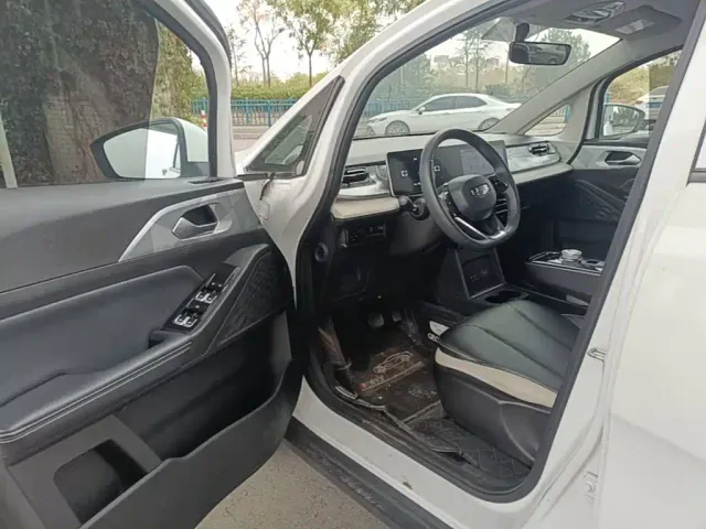 Geely Geometry E Firefly — Фото автомобиля 15