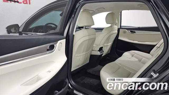 Hyundai Grandeur New — Фото автомобиля 18