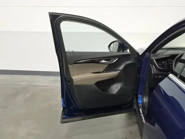 Buick Envision Plus — Фото автомобиля 8