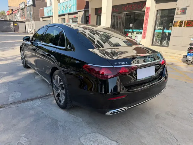 Mercedes-Benz E-Class — Фото автомобиля 9