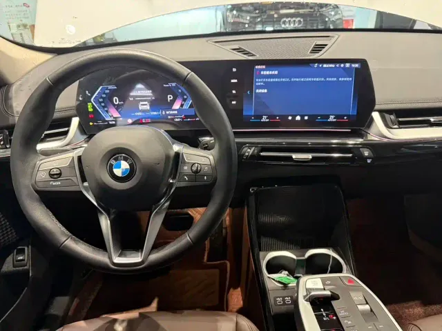 BMW X1 — Фото автомобиля 14