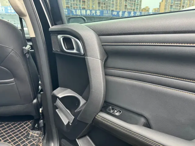 Haval Big Dog — Фото автомобиля 7