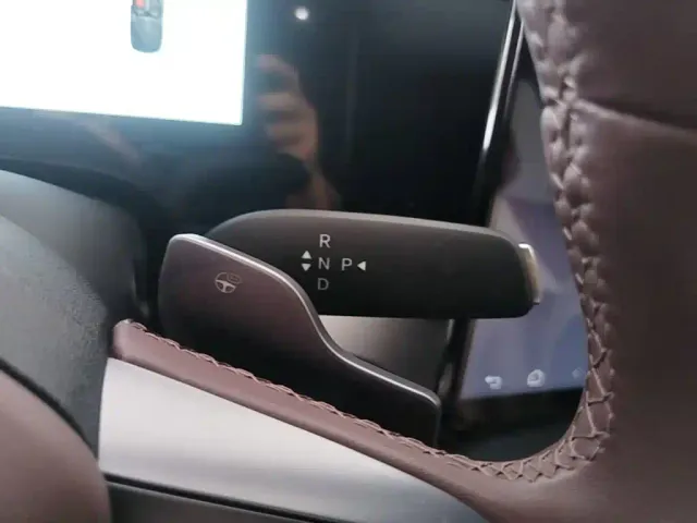 BYD Seal 07 DM-i — Фото автомобиля 13