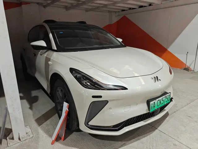 IM Motors IM LS7 — Фото автомобиля 3